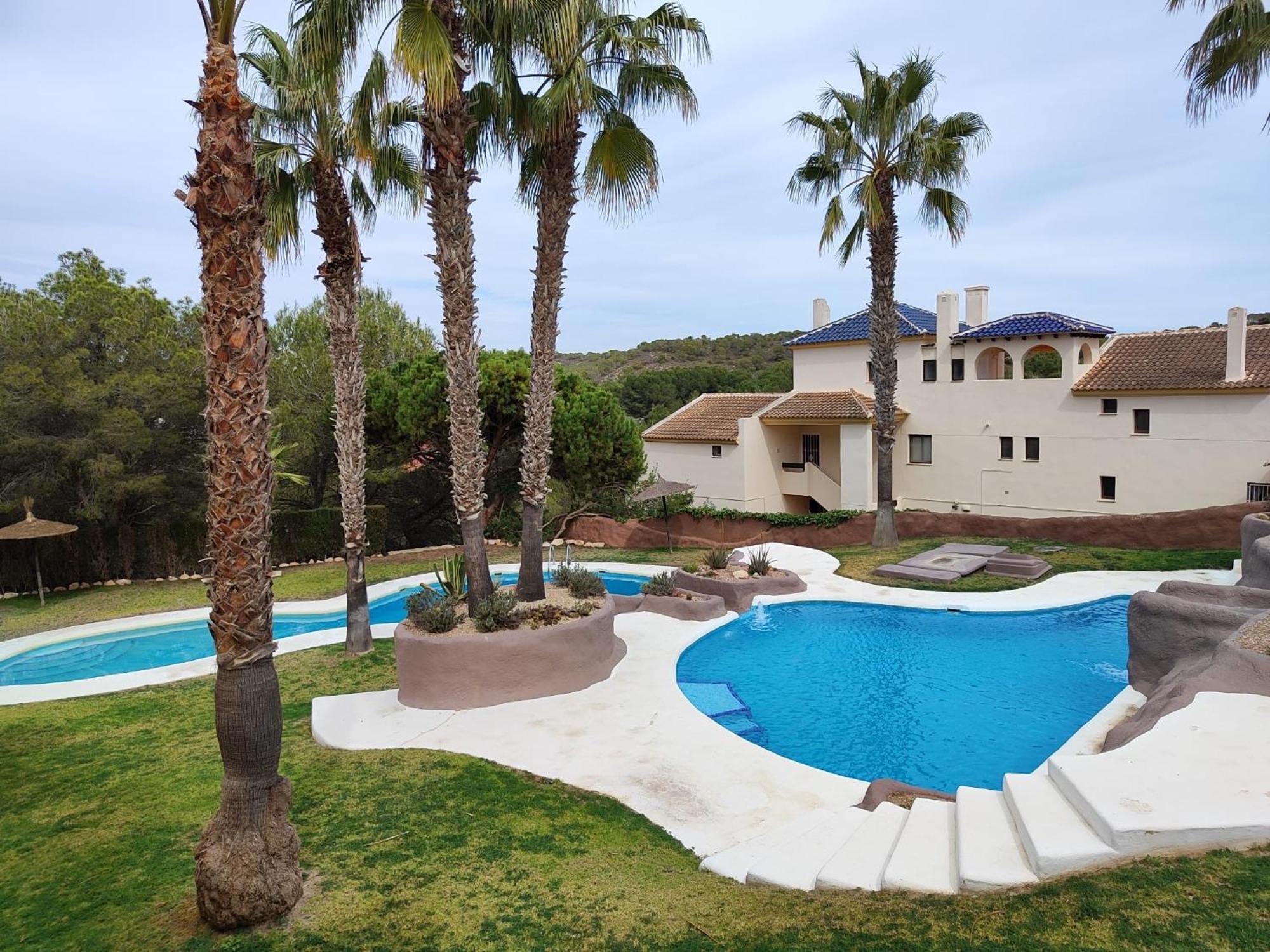 Luxurioes * Dehesa de Campoamor (Orihuela Costa)